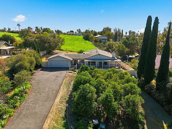 2nd image of 1003 Via Unidos