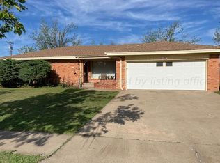 2319 Mary Ellen St, Pampa, TX 79065