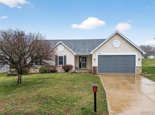 1464 Snowbird Ln, O'Fallon, MO 63366