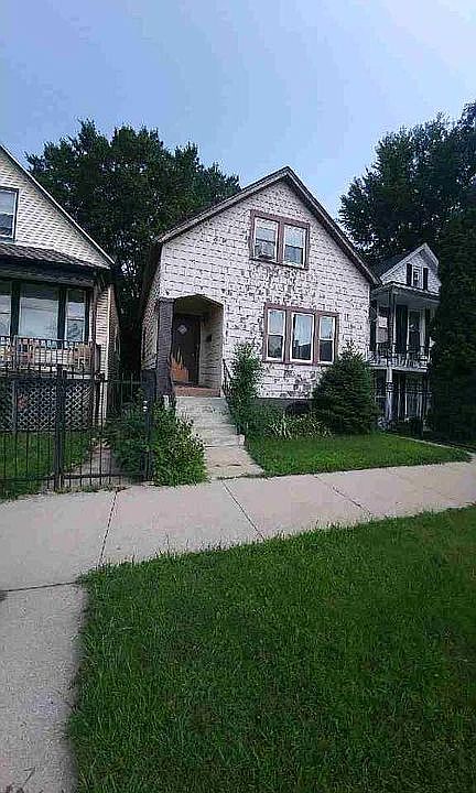 1st image of 8529 S Kingston Ave