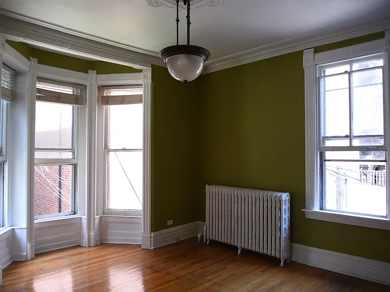733 W Aldine Ave — Photo 3