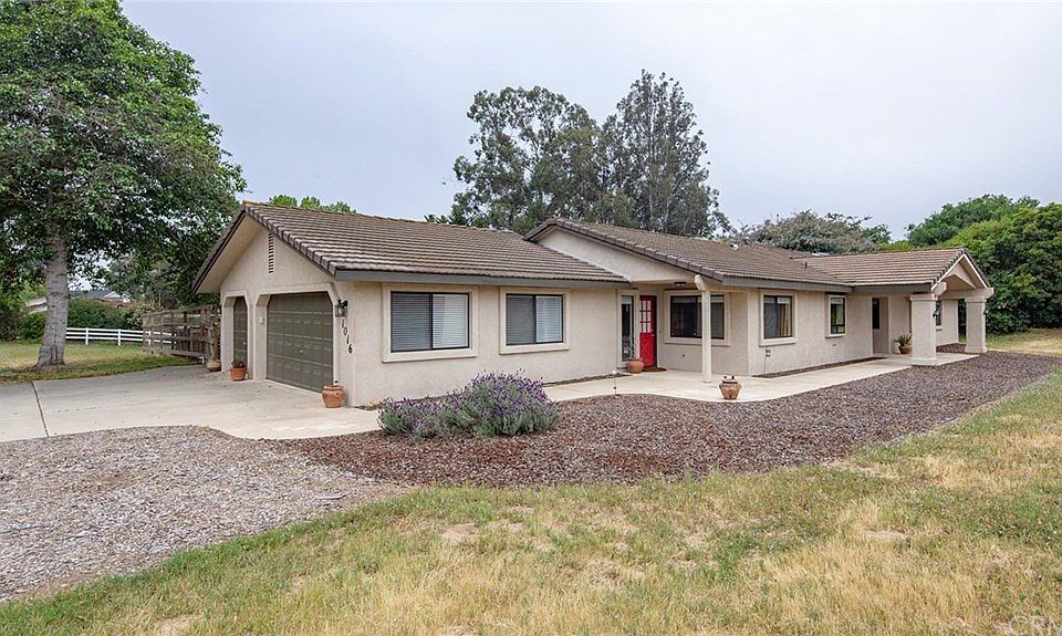 1st image of 1016 La Serena Way
