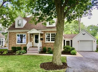 719 N County Line Rd, Hinsdale, IL 60521