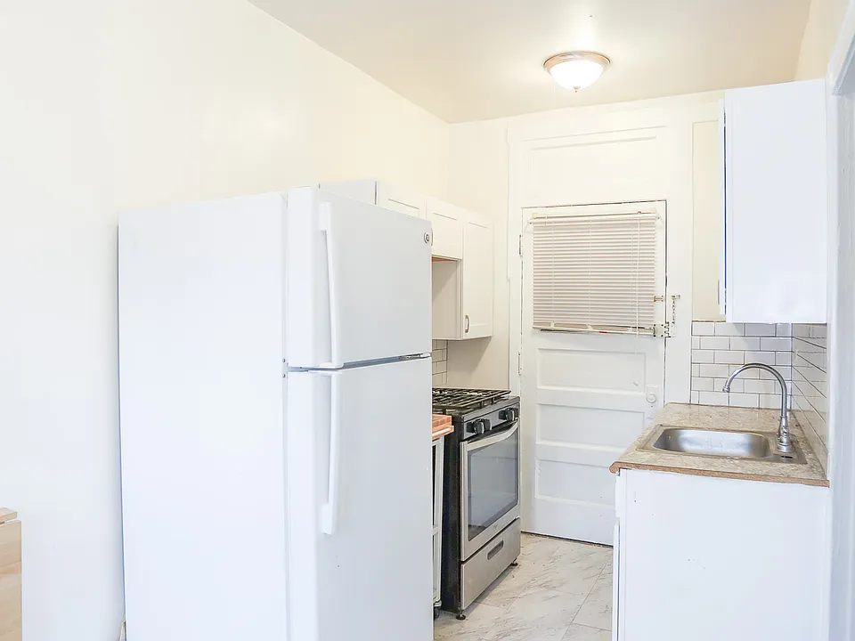 5052 N Glenwood Ave #1K