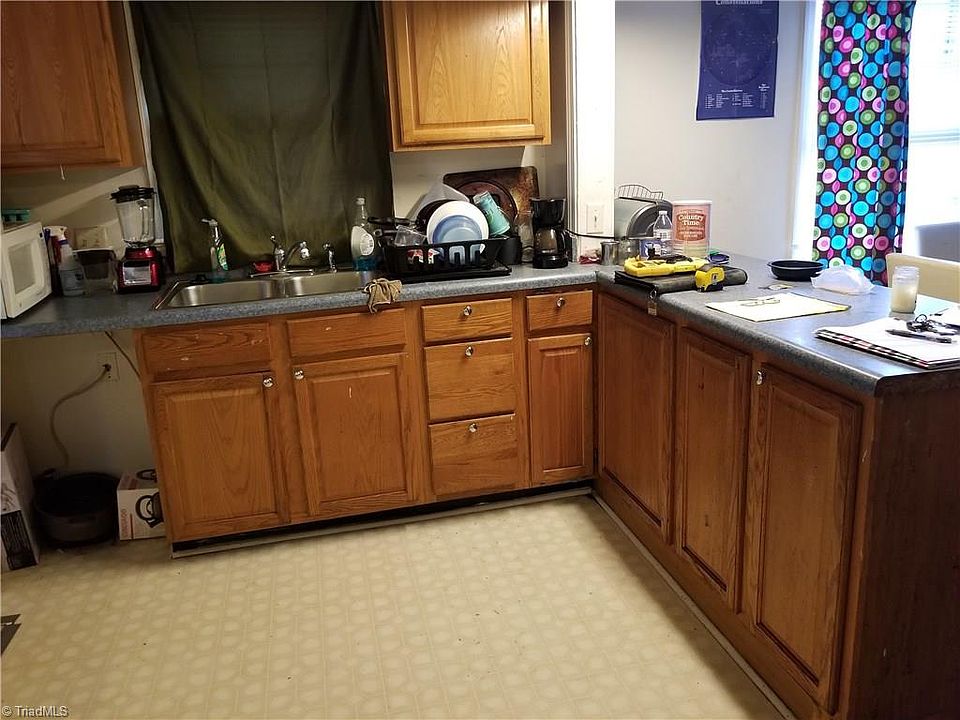 2nd image of 1516 Textile Dr