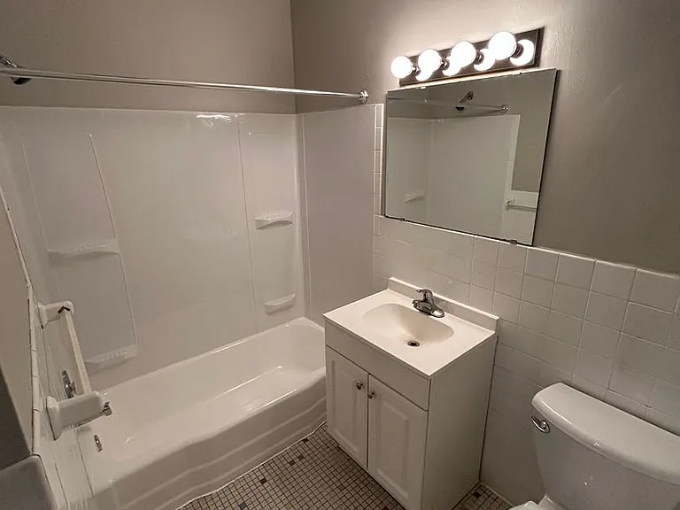3105 22nd Ave S Minneapolis — Photo 14