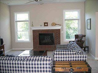 3rd image of 4041 Autumn Hue Ln