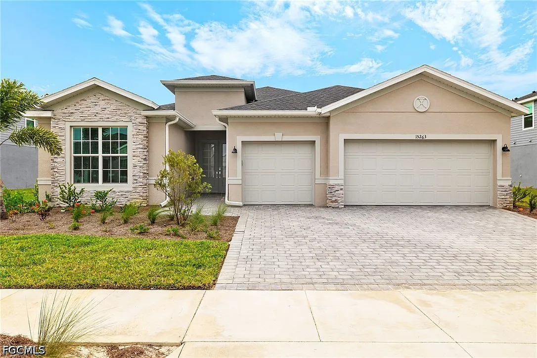 3 bed, 3.0 bath, 2444 sqft, $3,550 — Photo 1