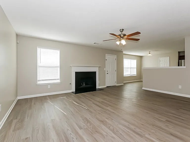 4133 Alveston Dr — Photo 7