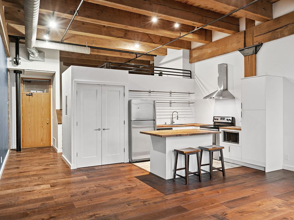 1st image of 289 5th St E Unit 513