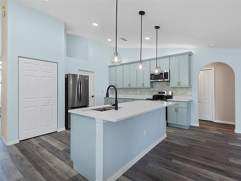 14 Colechester Ln — Photo 15