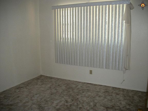 5th image of 407 W Blanco Dr