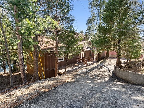 3rd image of 1209 Bridal Path