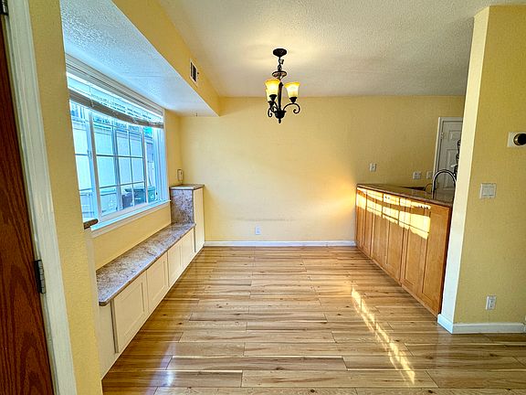4th image of 2506 Home Crest Dr