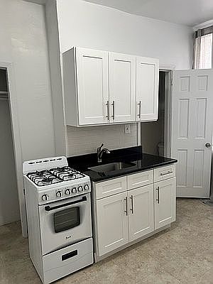 4th image of 1873 2nd Ave APT 6