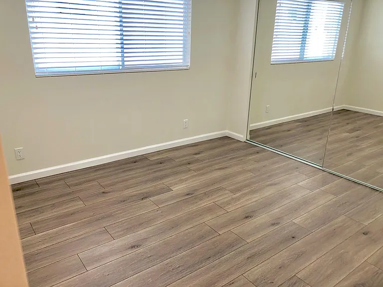 1612 S Bundy Dr #4 — Photo 12