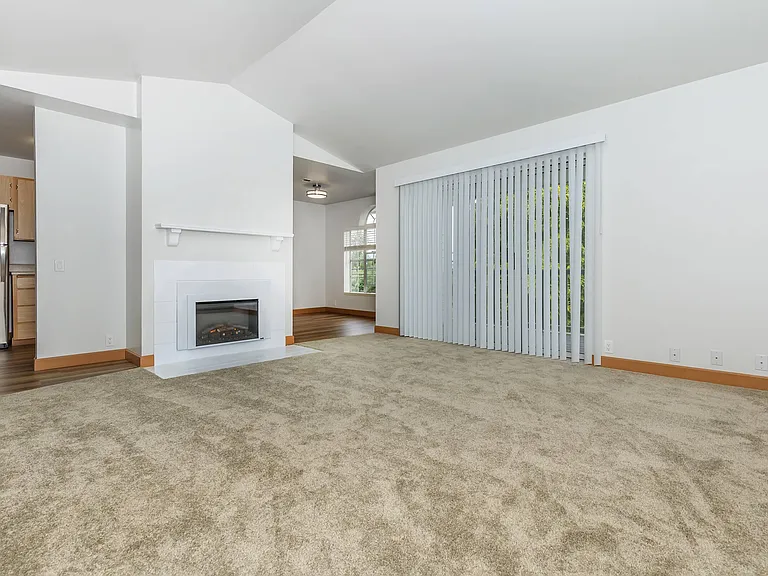 Grandview Apartments — Photo 19