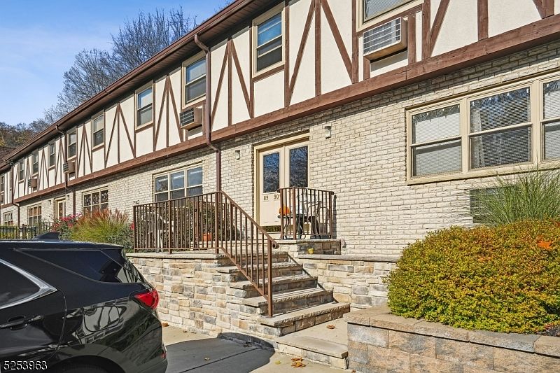 89 Treetop Ct UNIT 89, Bloomingdale, NJ 07403 Zillow
