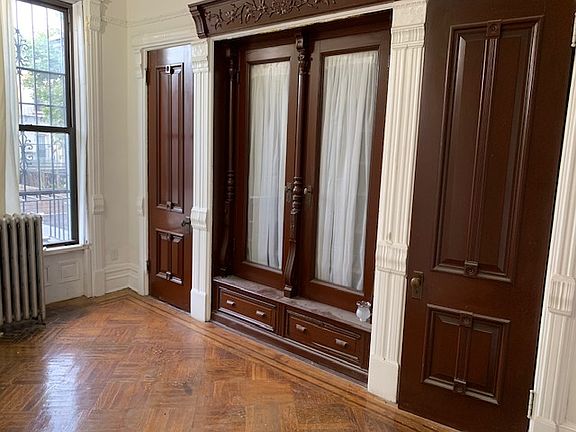 4th image of 674 Lafayette Ave #2