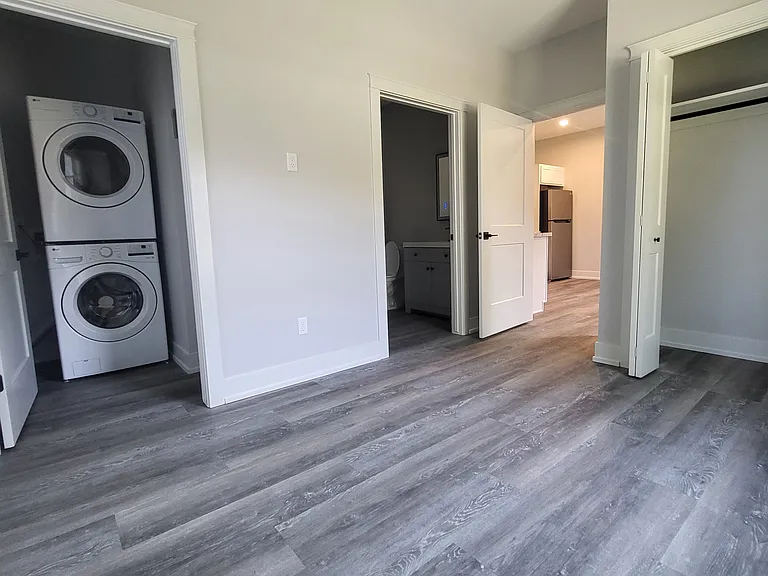 1113 Center Ave #103 — Photo 6