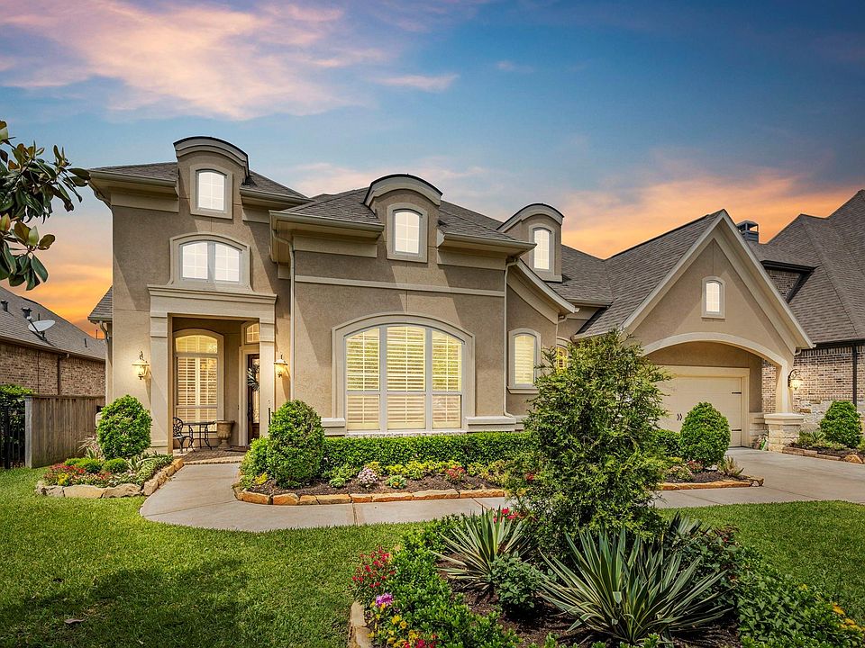 1st image of 113 Stonecrop Pl