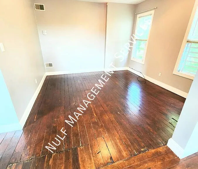 736 Clarissa St #2 — Photo 3