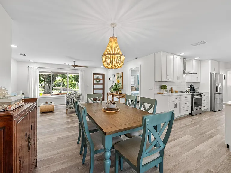 517 Gulf Rd — Photo 15