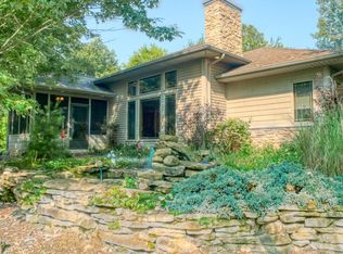 17331 Amstutz Rd, Leo, IN 46765