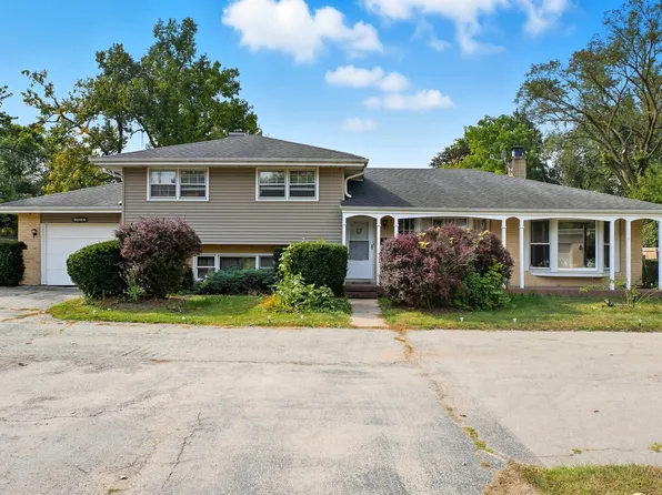 1812 E Algonquin Rd, Des Plaines, IL 60016