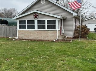 212 Pine St, Georgetown, IL 61846