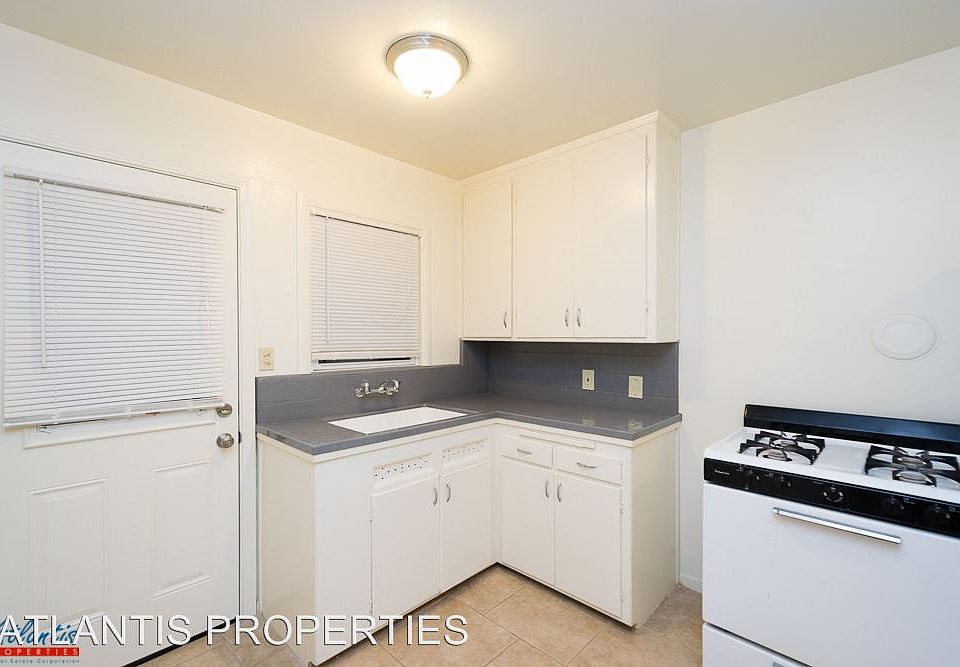 1st image of 550 S 4th St APT C