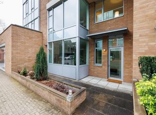 1900 S River Dr UNIT N112, Portland, OR 97201