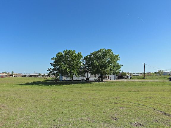 2nd image of 8724 Kelly Ln