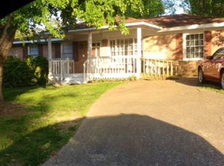 419 Cherokee Trl NW, Dalton, GA 30721