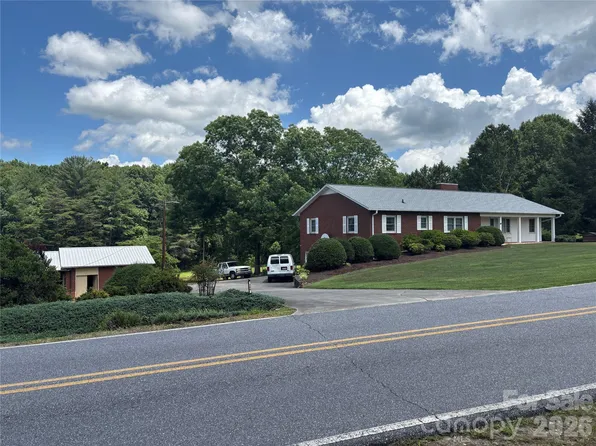390 Airport Rd, Taylorsville, NC 28681
