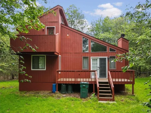 9546 Jasmine Dr, Tobyhanna, PA 18466