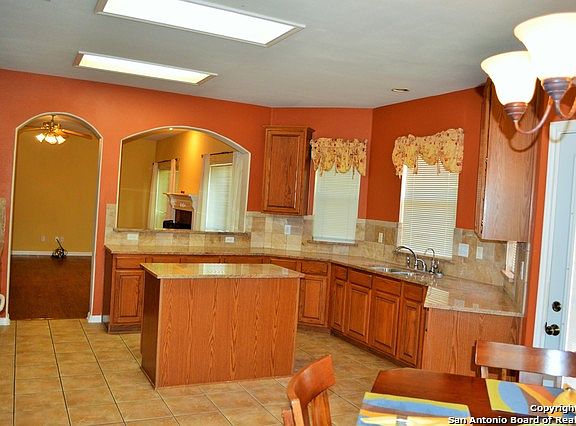 5th image of 1702 Santa Fe Trail Dr