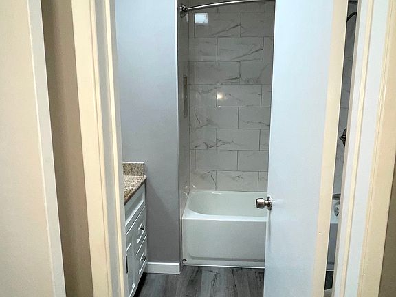 5th image of 1906 E 1st St APT 7C
