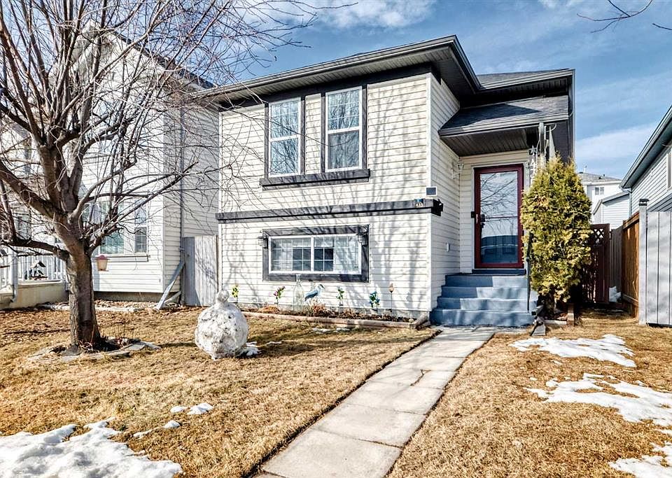 1st image of 435 S Coventry Rd NE