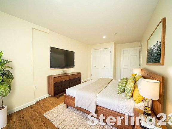 3rd image of 2821 Astoria Blvd APT 3E