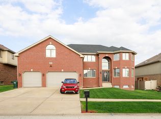 18721 Castle Dargan Dr, Country Club Hills, IL
