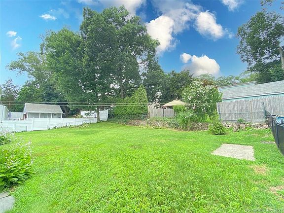 5th image of 49 Square Acre Dr