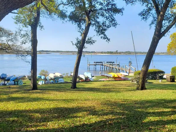 209 W Miracle Strip Pkwy APT G207, Mary Esther, FL 32569