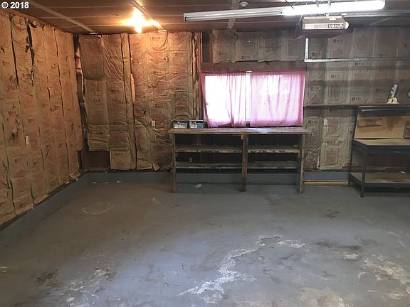 5th image of 600 Hamlin Dr