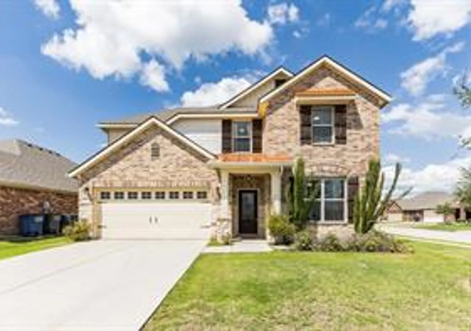 4 Bed, 3.5 Bath, Little Elm ISD - Coming Soon! — Photo 1