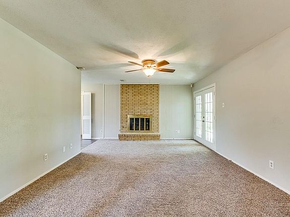 3rd image of 3605 Mosswood Dr