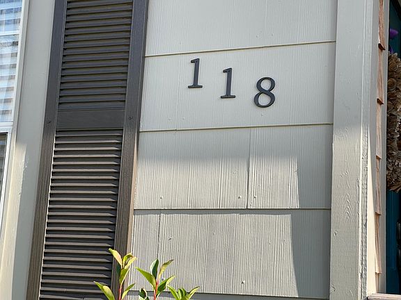3rd image of 118 Conway Dr