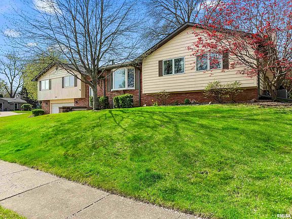 3rd image of 4702 W Lynnhurst Dr