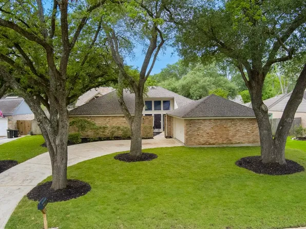 7211 Halfpenny Road, Houston, TX 77095
