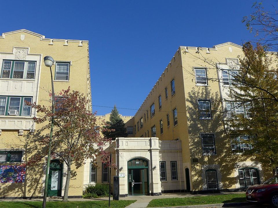 3955 N. Lamon Building